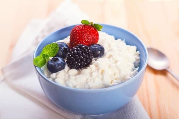 Fromage avec des fruits
